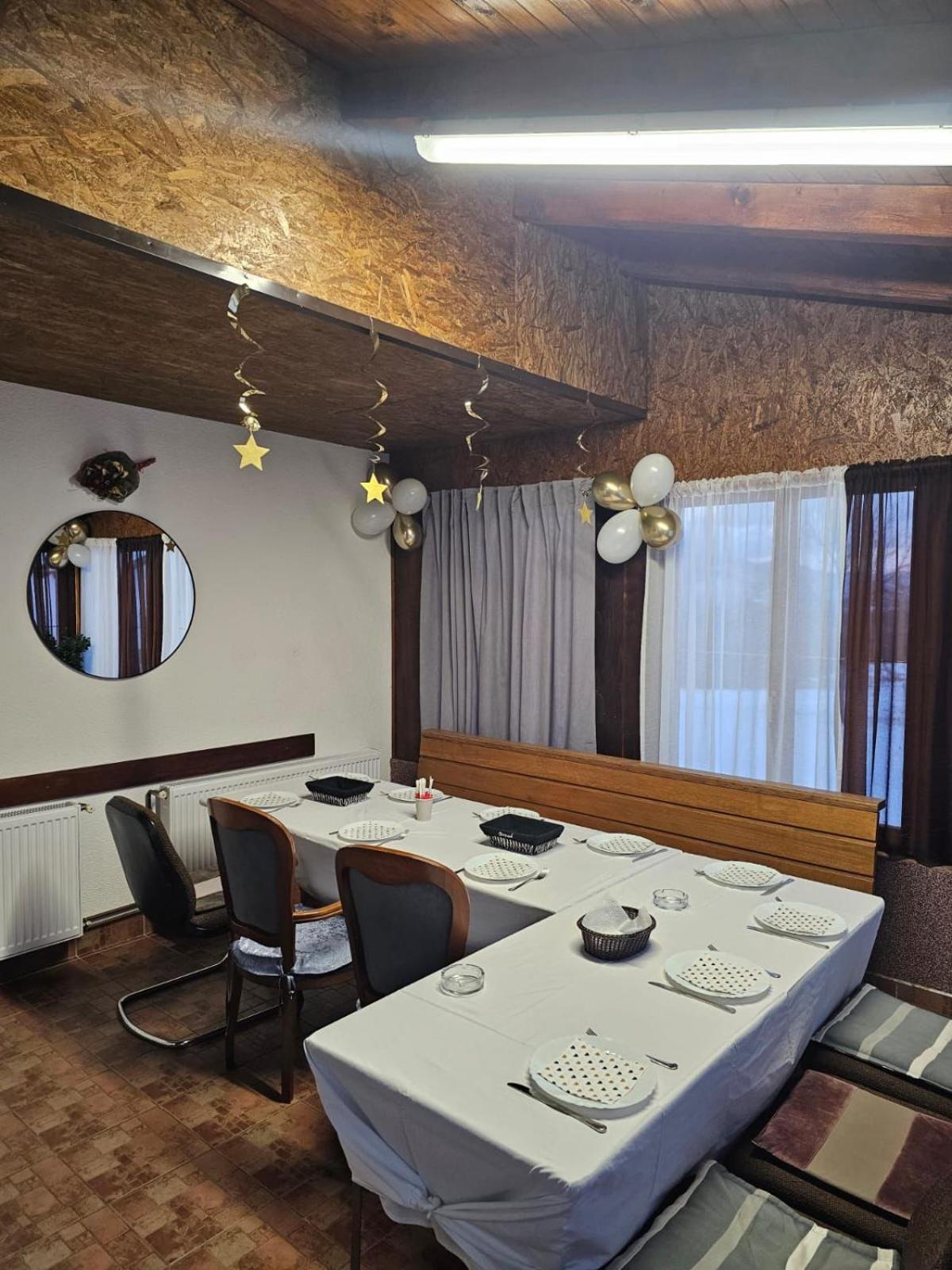 Apartments Marija Vrelo Koreničko Esterno foto